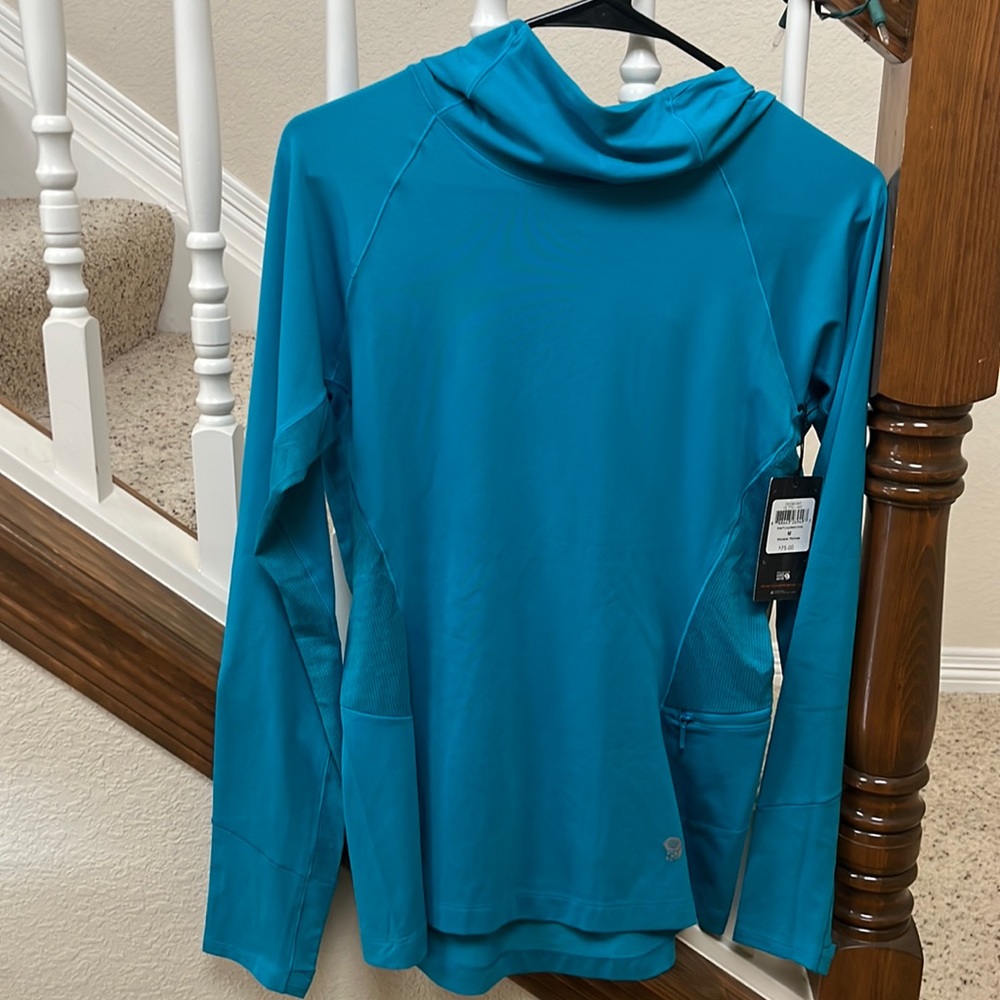 Mountain Hardwear Women’s Lightweight Pullover